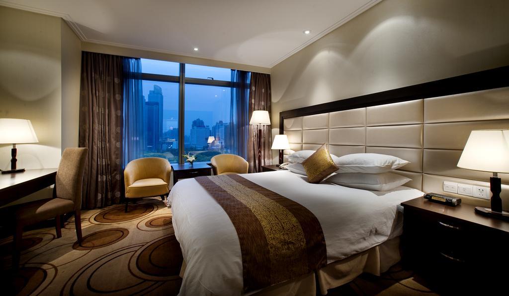 Xujiahui Park Hotel Шанхай Номер фото